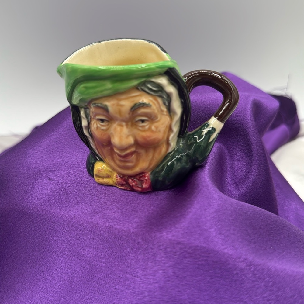 Small Sairy Gump Royal Doulton Character Mug/creamer.